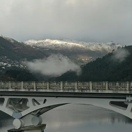 Beira Rio Do Casa de hóspedes Gerês